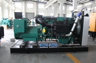 2月18日，王先生從華全動力采購的標配30kw思鉑睿發電機成功發往廣東省