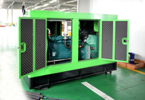 2月25日，天津李先生從華全動(dòng)力采購的120kw標(biāo)配柴油發(fā)電機(jī)組成功發(fā)往目的地