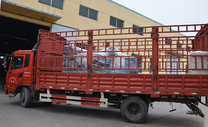 4月17日，一臺250kw立柜自啟動發(fā)電機組從華全動力發(fā)往山東